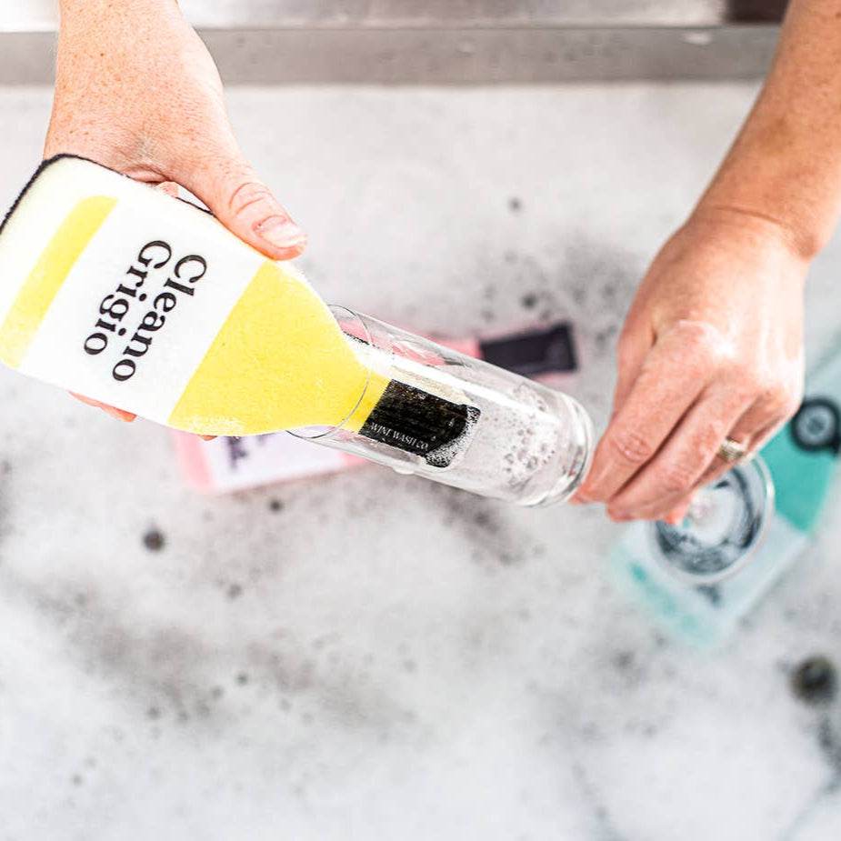 Scrubbly Kitchen Sponge: Cleano Grigio Use