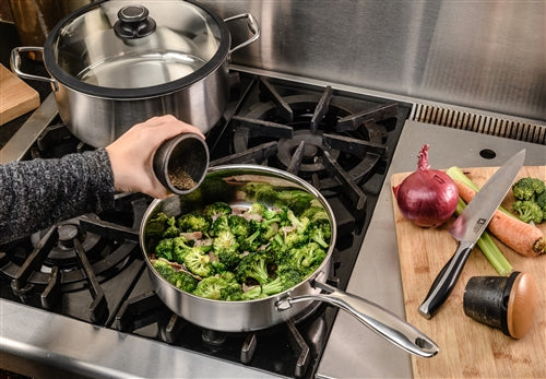 Frieling BlackCube Quick Release Saute Pan with Lid 9.5"