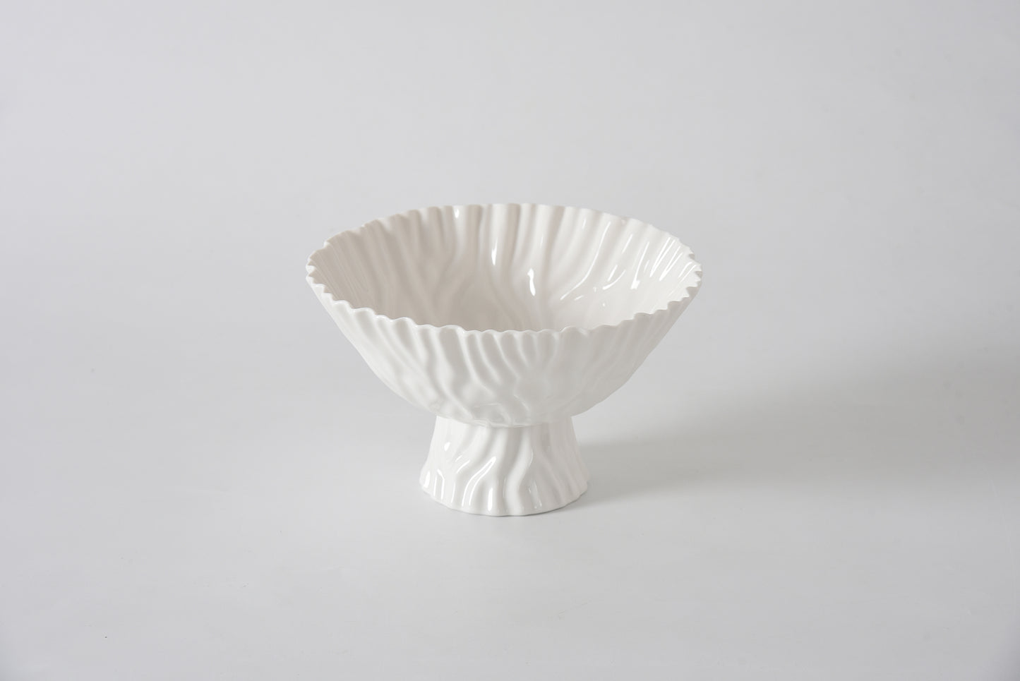 Pampa Bay Mascali Bianca Medium Footed Bowl